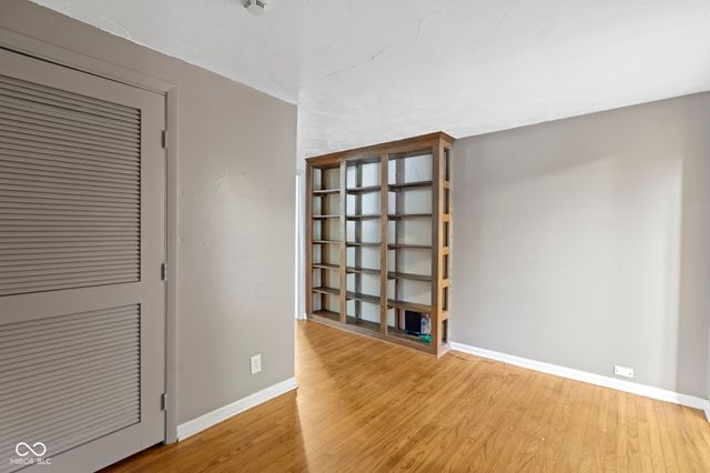 11994 Greenfield Road, Zionsville, IN 46077