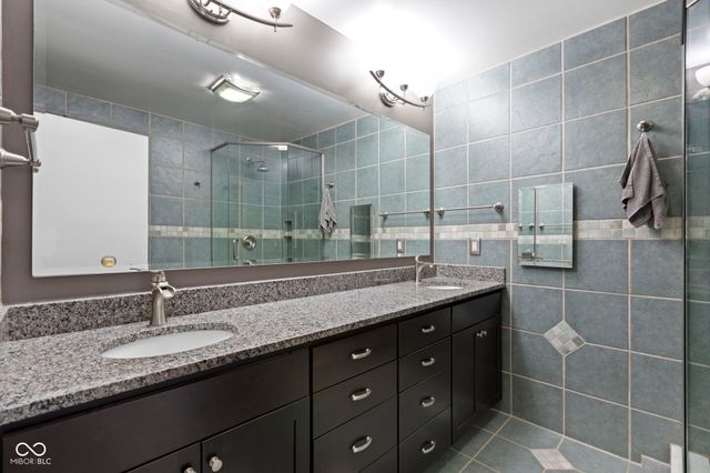 11994 Greenfield Road, Zionsville, IN 46077