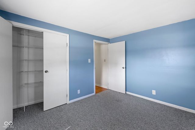 11994 Greenfield Road, Zionsville, IN 46077