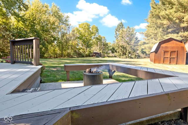 11994 Greenfield Road, Zionsville, IN 46077