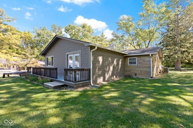 11994 Greenfield Road, Zionsville, IN 46077