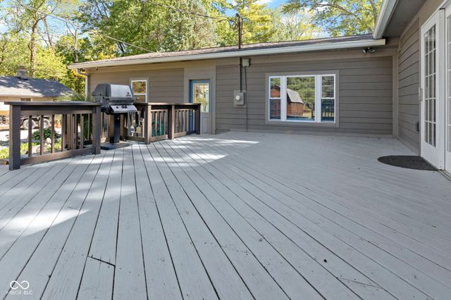 11994 Greenfield Road, Zionsville, IN 46077