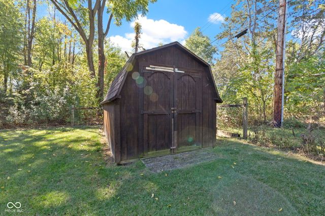 11994 Greenfield Road, Zionsville, IN 46077