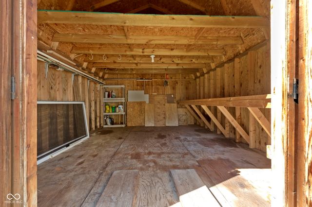 11994 Greenfield Road, Zionsville, IN 46077