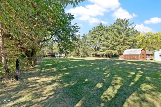 11994 Greenfield Road, Zionsville, IN 46077