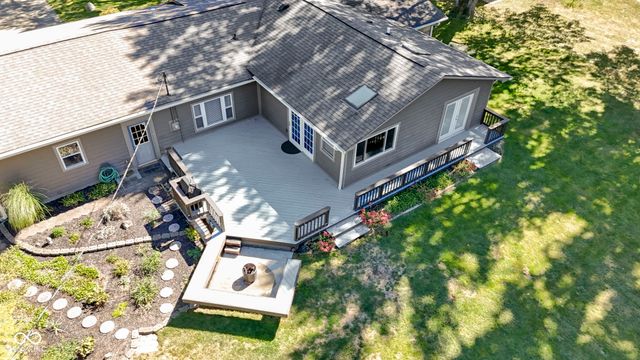 11994 Greenfield Road, Zionsville, IN 46077