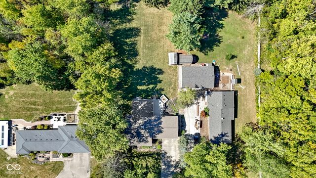 11994 Greenfield Road, Zionsville, IN 46077