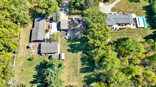11994 Greenfield Road, Zionsville, IN 46077