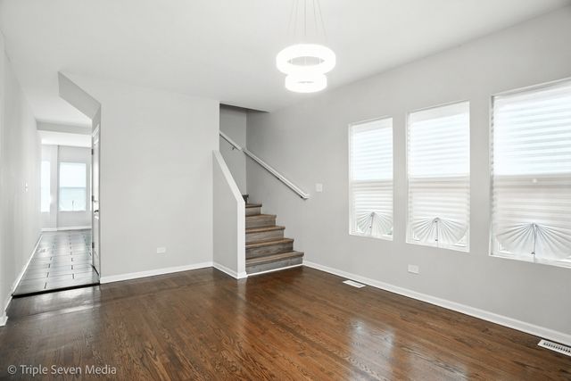 7940 S Perry Avenue, Chicago, IL 60620