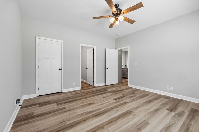 677 Steele Rd, Charlotte, TN 37036