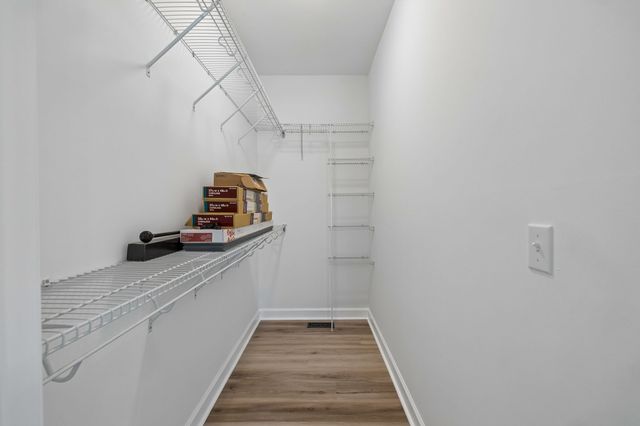 677 Steele Rd, Charlotte, TN 37036