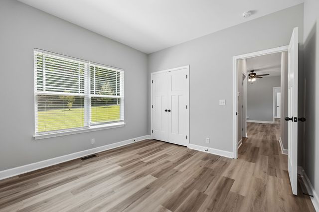 677 Steele Rd, Charlotte, TN 37036