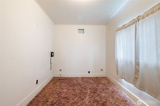 77 S Welcome Slough, Cathlamet, WA 98612