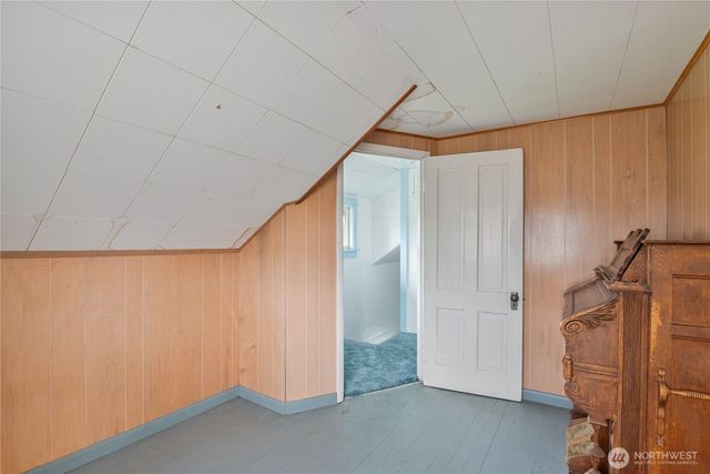 77 S Welcome Slough, Cathlamet, WA 98612