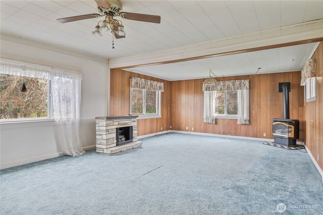 77 S Welcome Slough, Cathlamet, WA 98612