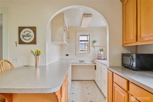 77 S Welcome Slough, Cathlamet, WA 98612