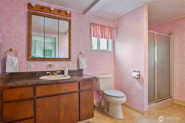 77 S Welcome Slough, Cathlamet, WA 98612