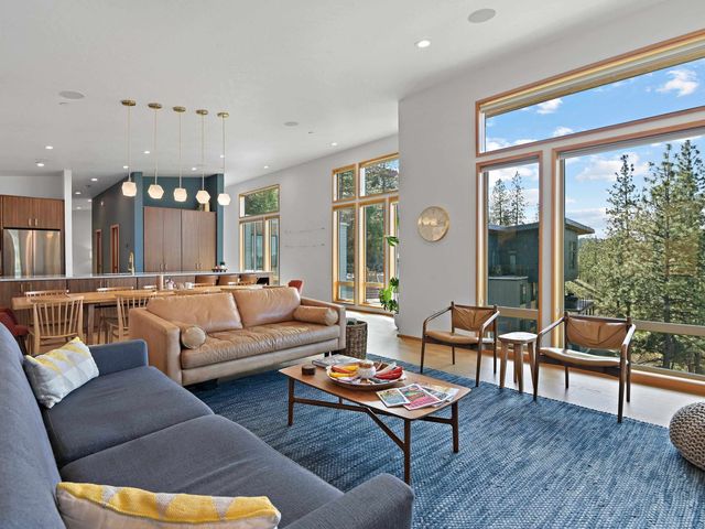 2336 W 1st Ave, Spokane, WA 99201