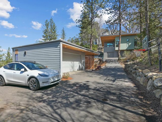 2336 W 1st Ave, Spokane, WA 99201