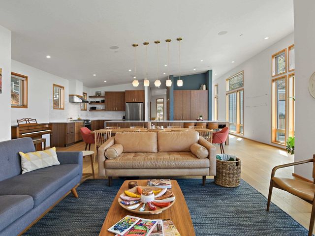 2336 W 1st Ave, Spokane, WA 99201