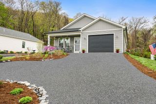 907 POWHATAN ST, Staunton, VA 24401