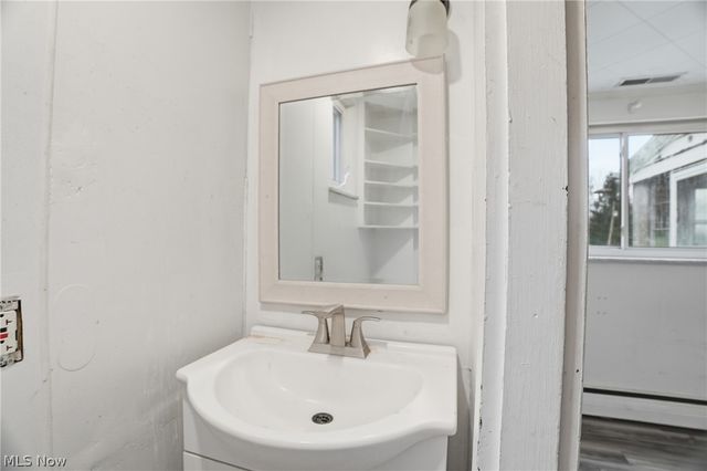 1506 21ST Street, Vienna, WV 26105