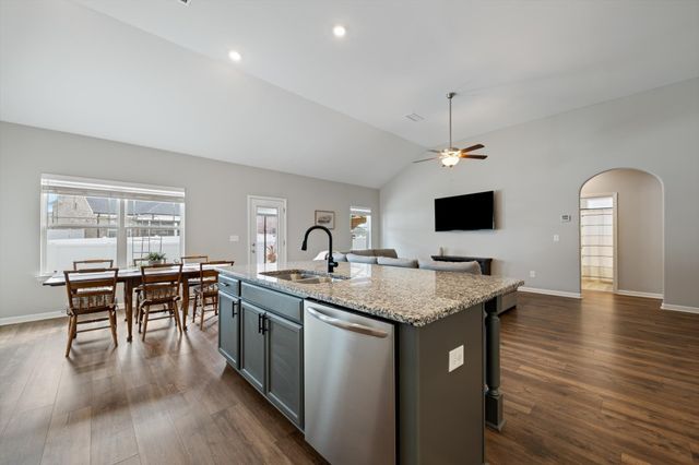 217 Thorpe Dr, Spring Hill, TN 37174