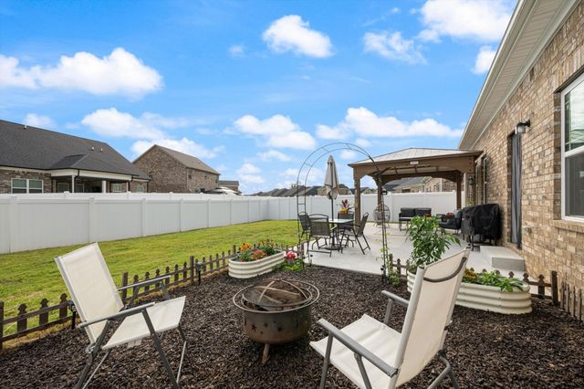 217 Thorpe Dr, Spring Hill, TN 37174