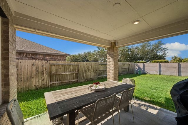 2636 Bellwick Canyon Court, Pearland, TX 77089