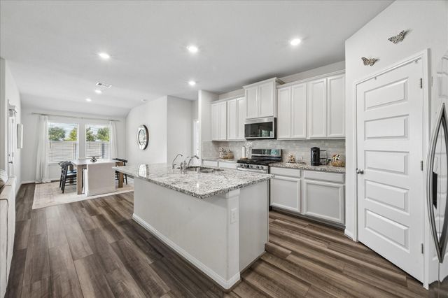 2636 Bellwick Canyon Court, Pearland, TX 77089
