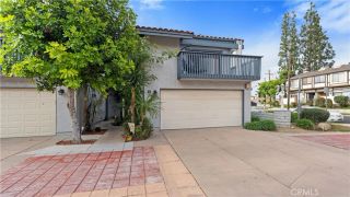 20651 Roscoe L, Winnetka, CA 91306