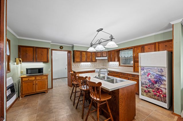 8932 Mount Carmel Rd, Decaturville, TN 38329