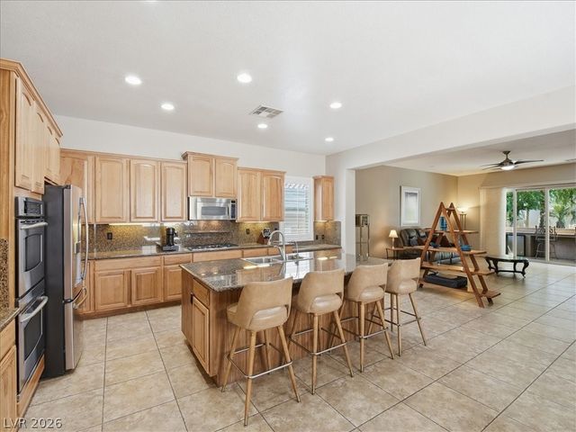 7301 Mount Kearsarge Street, Las Vegas, NV 89131