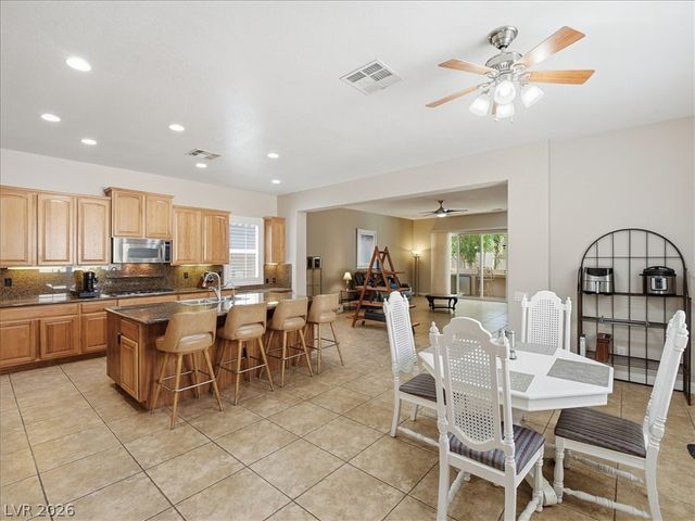 7301 Mount Kearsarge Street, Las Vegas, NV 89131