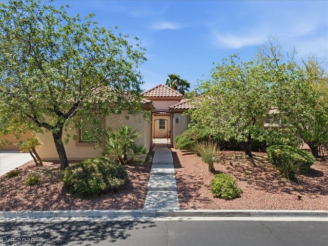 7301 Mount Kearsarge Street, Las Vegas, NV 89131