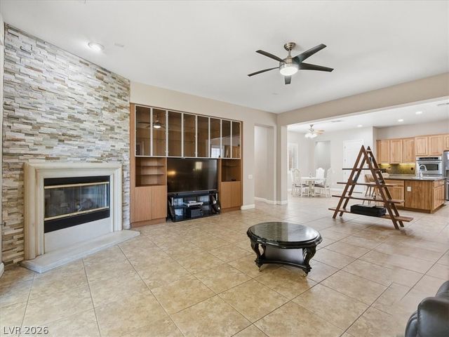7301 Mount Kearsarge Street, Las Vegas, NV 89131