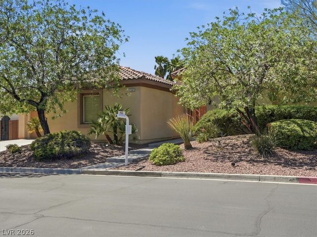 7301 Mount Kearsarge Street, Las Vegas, NV 89131
