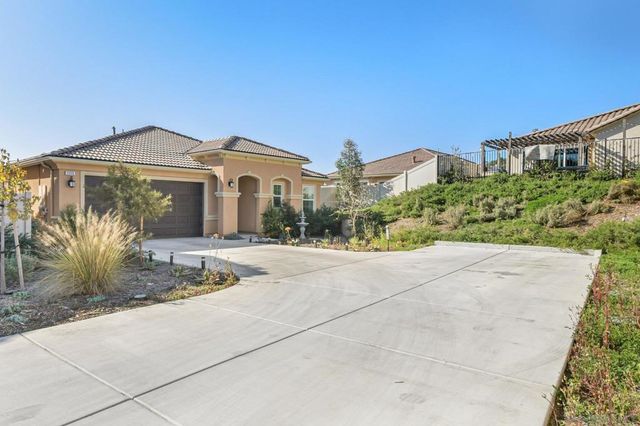 1359 Chaparral Dr, San Marcos, CA 92069