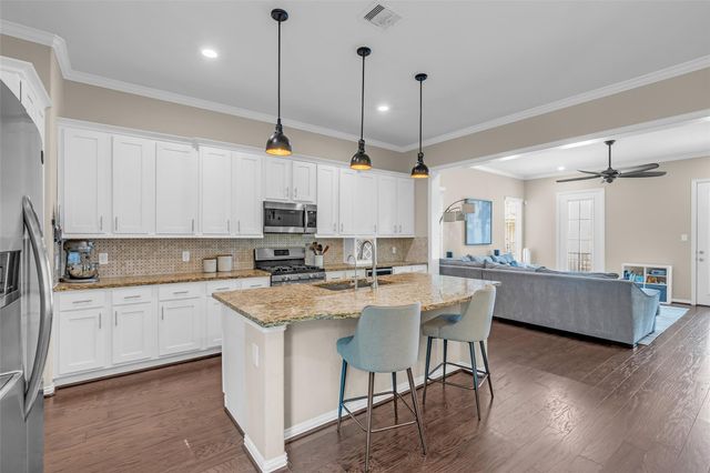 8905 Wind Springs Drive, Houston, TX 77080