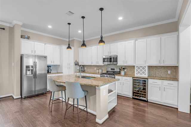 8905 Wind Springs Drive, Houston, TX 77080