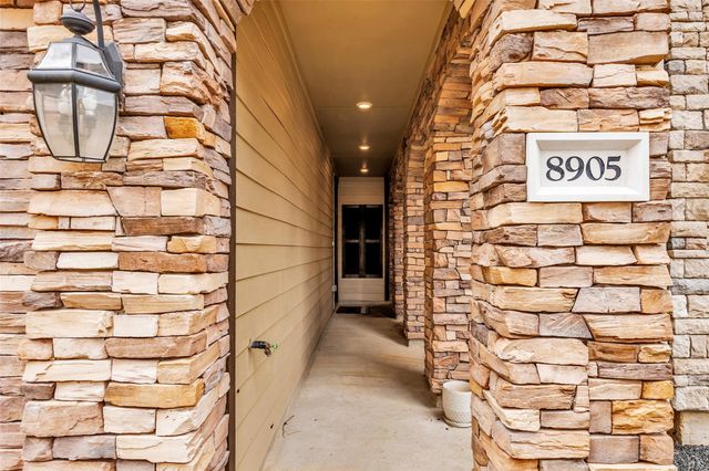 8905 Wind Springs Drive, Houston, TX 77080