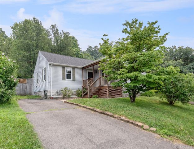 22 Petit Avenue, Kingston, NY 12401