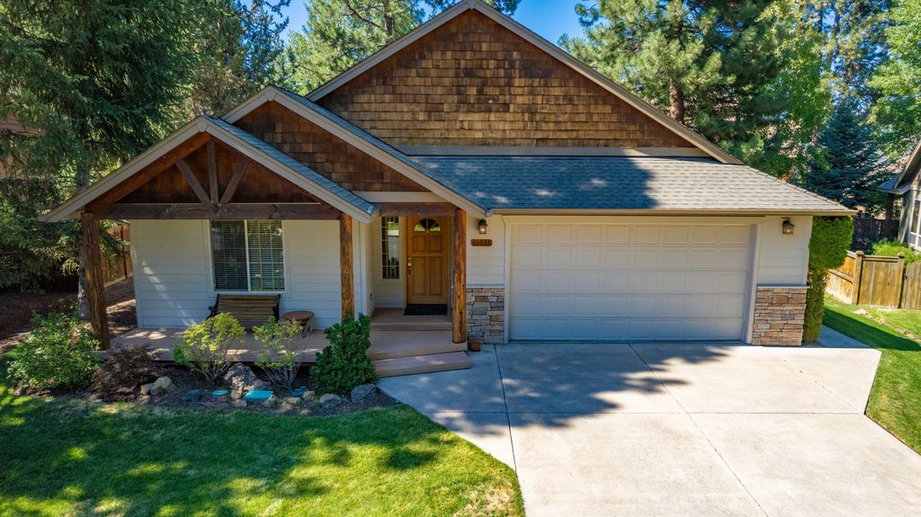 60933 Crested Butte Lane, Bend, OR 97702
