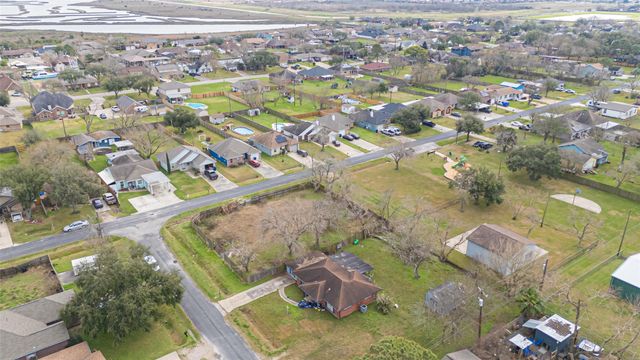 0 19th, Texas City, TX 77590