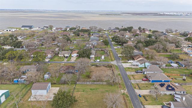 0 19th, Texas City, TX 77590