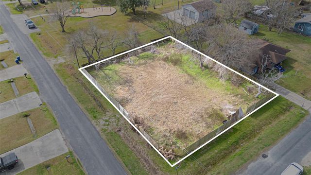 0 19th, Texas City, TX 77590