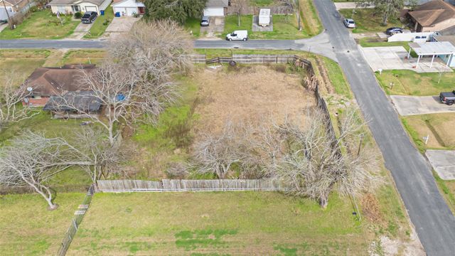 0 19th, Texas City, TX 77590