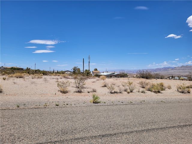 531 E Vulcan Drive, Meadview, AZ 86444