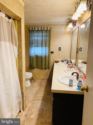 3900 LINCOLN STREET, Chambersburg, PA 17201