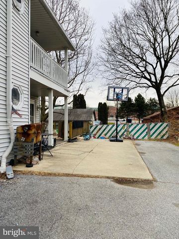 3900 LINCOLN STREET, Chambersburg, PA 17201